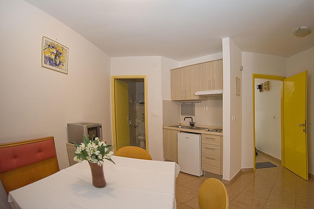 Apartments Tomato 1 Novigrad Istria Eksteriør billede