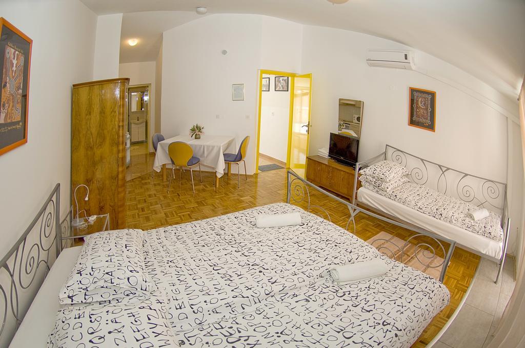 Apartments Tomato 1 Novigrad Istria Eksteriør billede