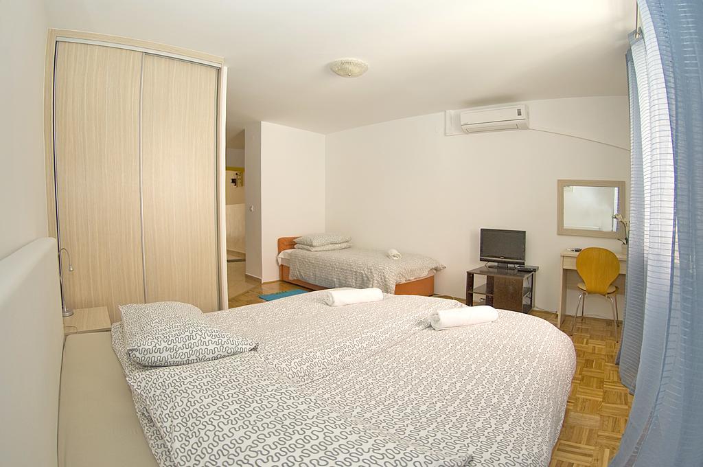 Apartments Tomato 1 Novigrad Istria Eksteriør billede